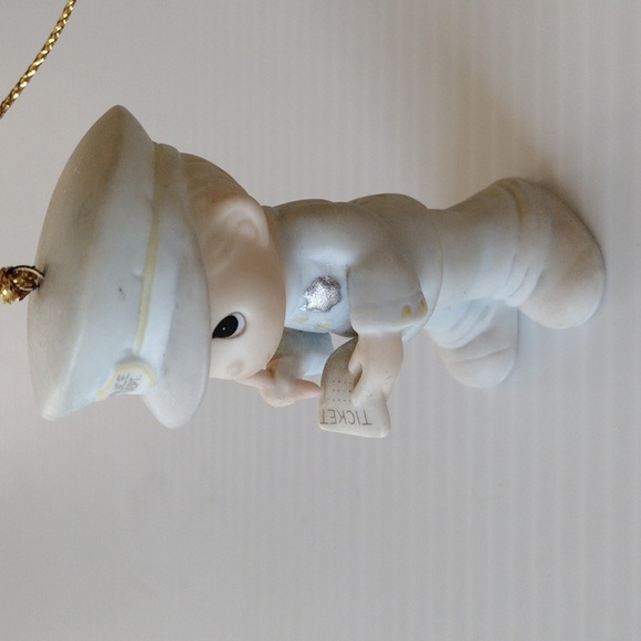 Precious Moments Trust‎ and Obey Policeman Ornament - Picture 4 of 5